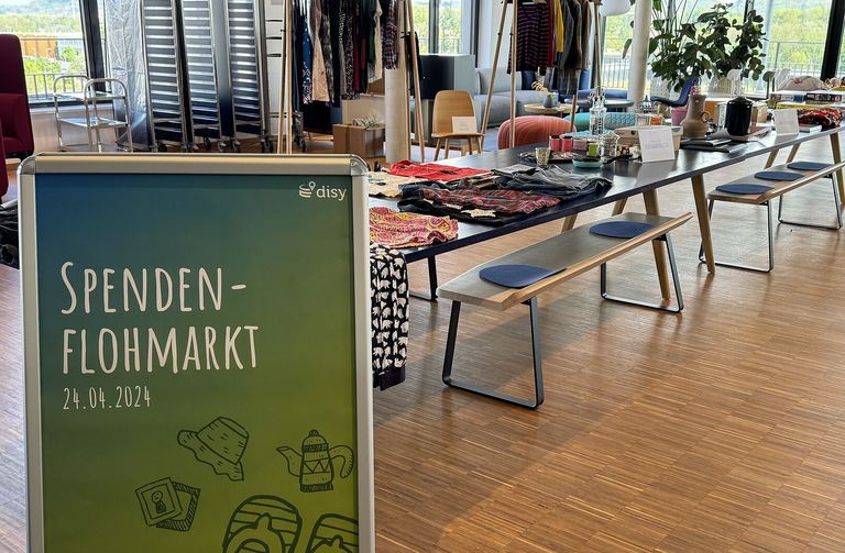 Beim Disy Spendenflohmarkt sind die Erlöse dem Sybelcentrum Karlsruhe zugute gekommen