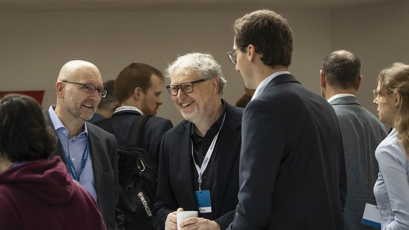 Gesprächsszene in einer der Pausen beim Disy Werkstattgespräch 2025.